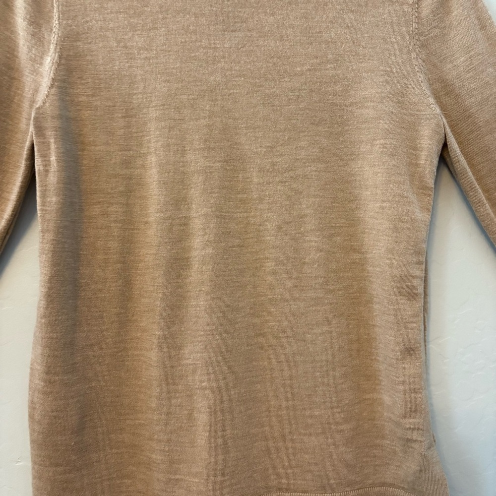 Banana Republic camel tan extra fine merino wool sweater petite medium - Picture 4 of 16